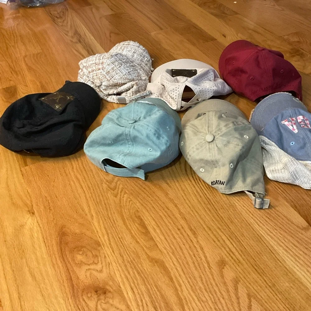 Assorted Baseball Caps Collection - Picture 2 of 2